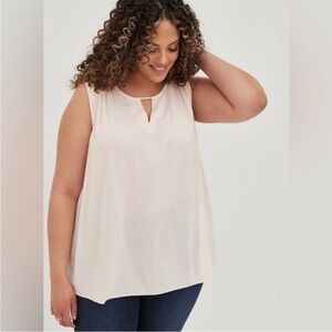 Women’s 4X Torrid Light Pink Sleeveless Blouse